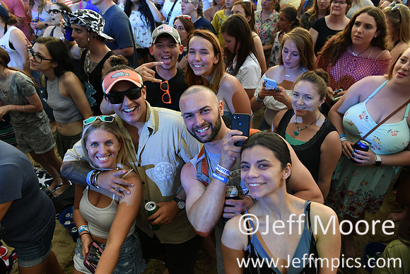 crowd176