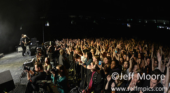 crowd6411