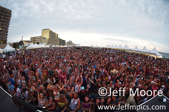 crowd0190