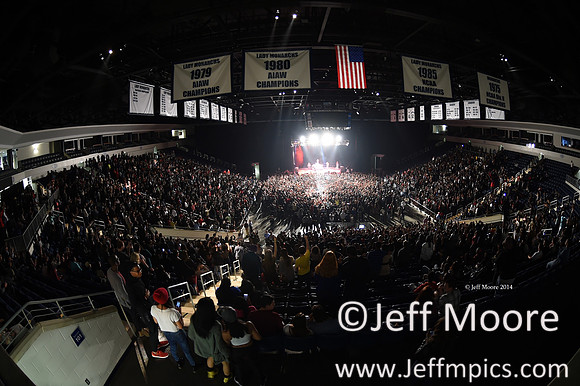crowd4474fb