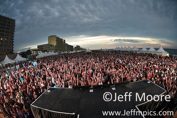 crowd206