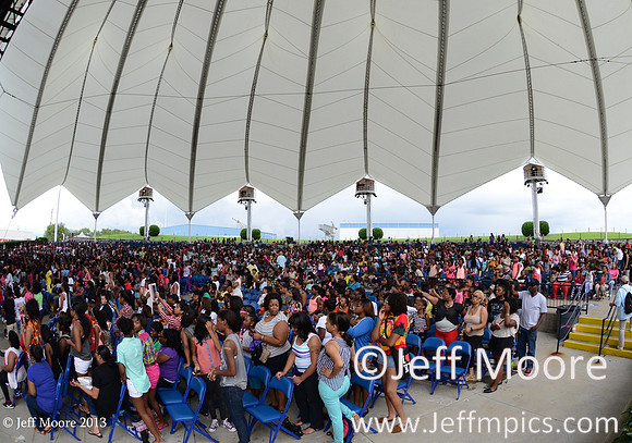 crowd315fb