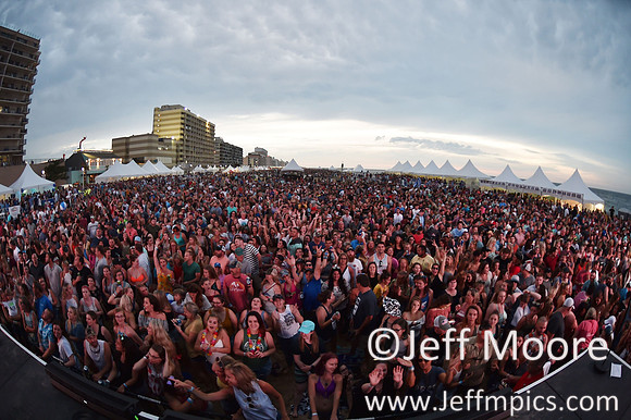 crowd194